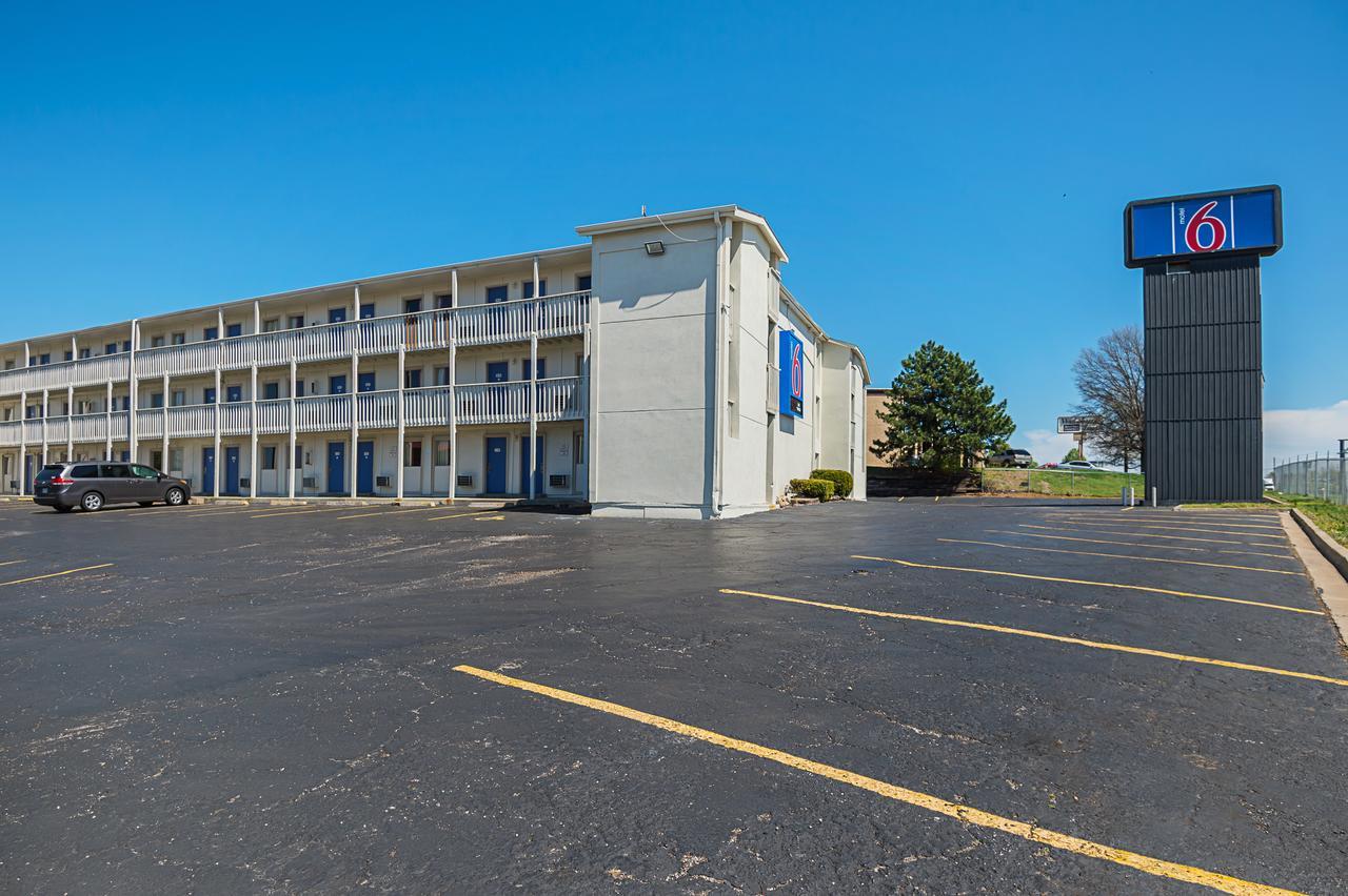 Motel 6-Blue Springs, Mo المظهر الخارجي الصورة
