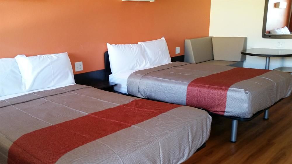 Motel 6-Blue Springs, Mo المظهر الخارجي الصورة