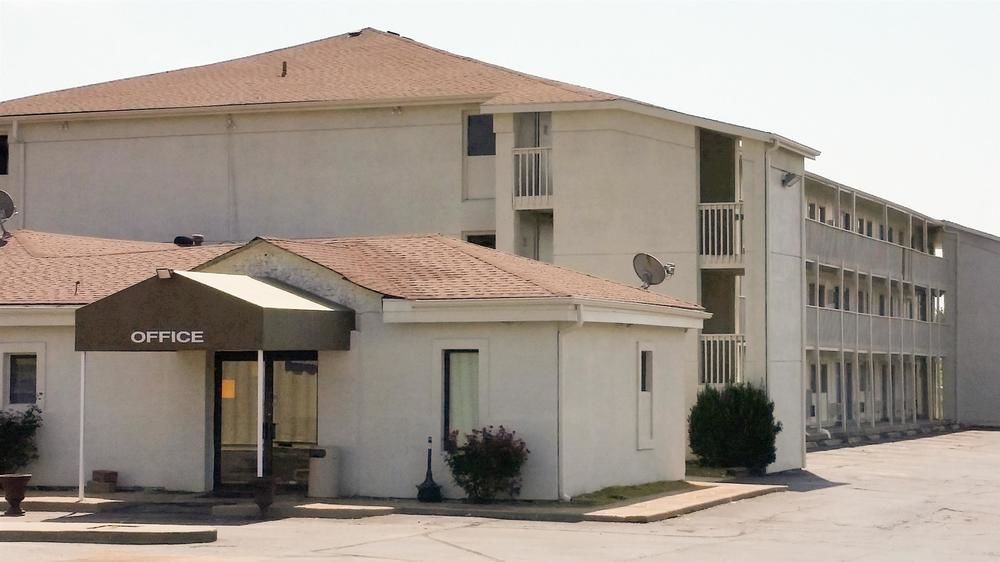 Motel 6-Blue Springs, Mo المظهر الخارجي الصورة